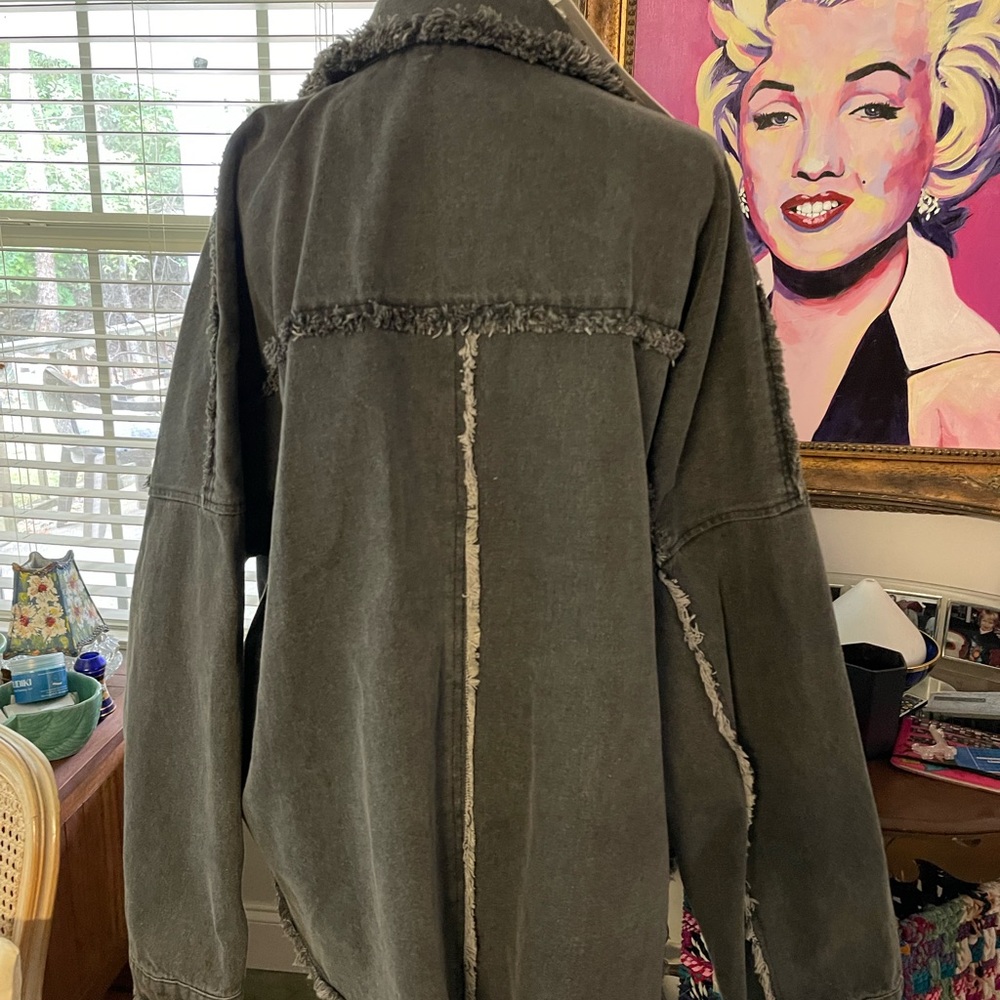 Jean jacket with rhinestone fringe - Picture 5 of 7